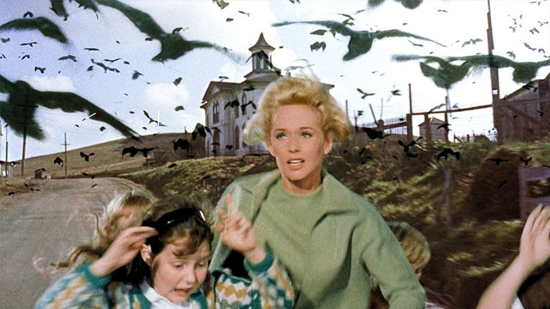 Tippi Hedren flees from birds