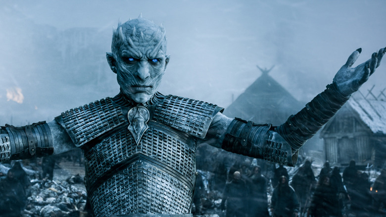 Night King raising arms