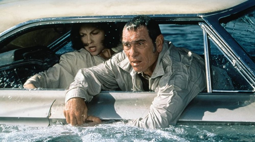 Ashley Judd as Libby Parsons and Tommy Lee Jones as Travis Lehman in Double Jeopardy