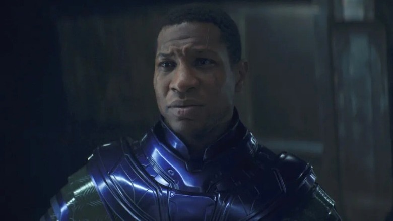 Jonathan Majors suited up as Kang