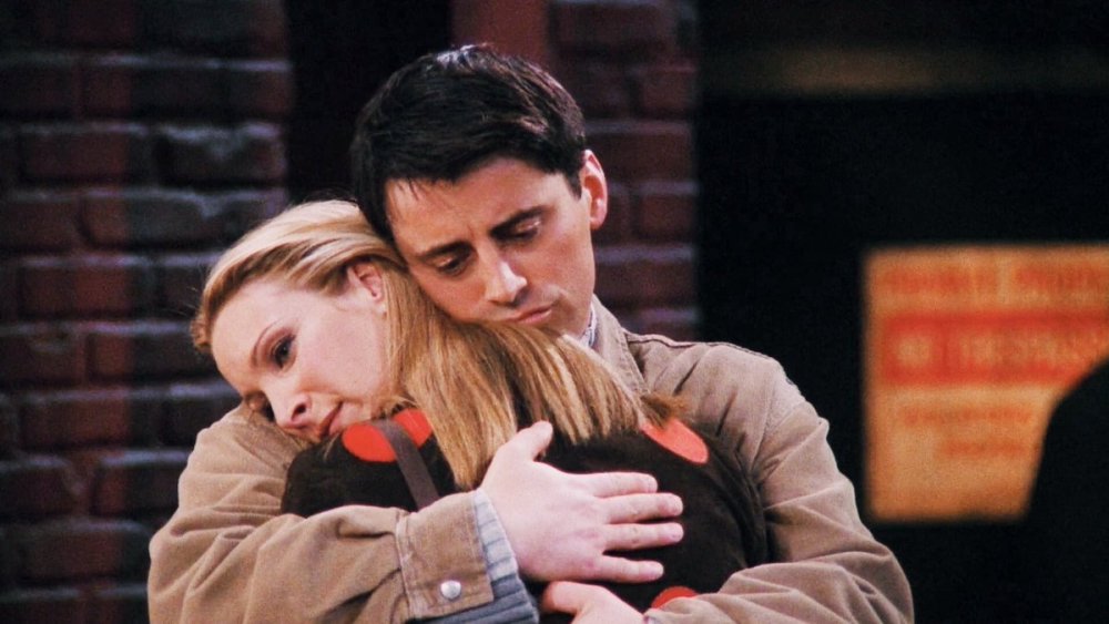 Lisa Kudrow as Phoebe and Matt LeBlanc as Joey in Friends