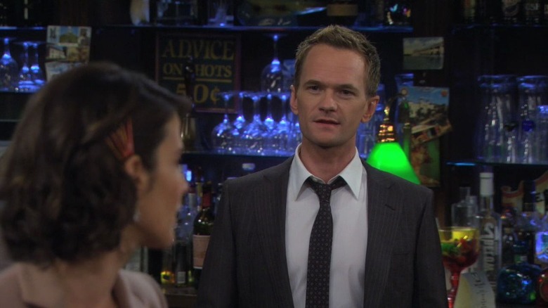 Barney looks at Robin