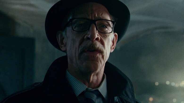 DiscoverNet | How J.K. Simmons Got Ripped To Play Commissioner Gordon