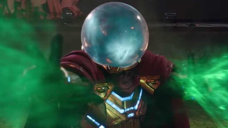 Mysterio using his powers