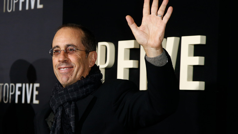 Jerry Seinfeld waving