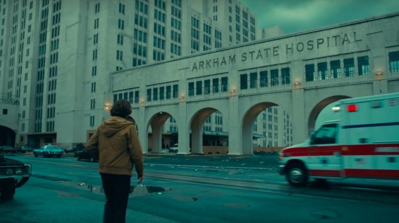 Joker approaching Arkham State Hospital