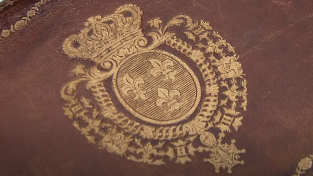 House of Bourbon coat of arms on Pawn Stars