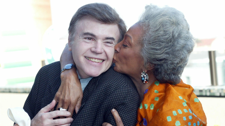 Walter Koenig and Nichelle Nichols hugging