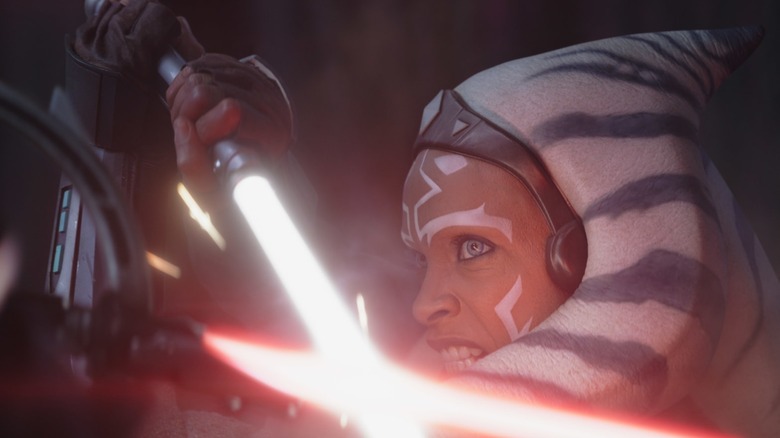 Ahsoka fights with lightsaber 