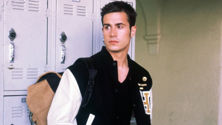 Freddie Prinze Jr. looking on