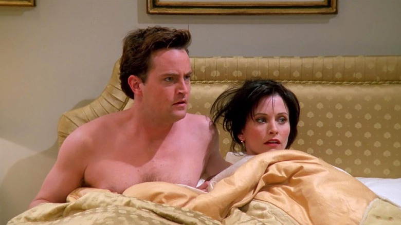 Monica and Chandler in bed 