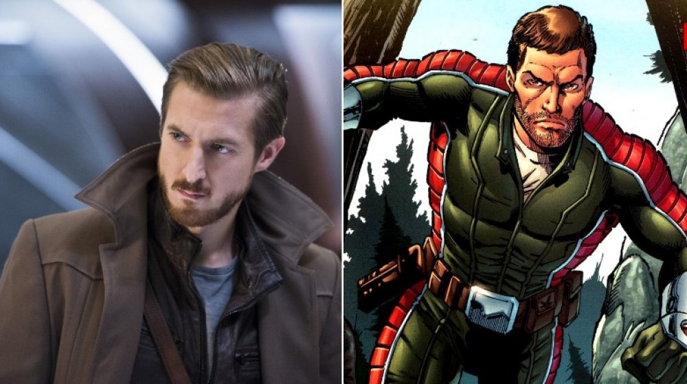 Split image of Rip Hunter in the show and in the comics