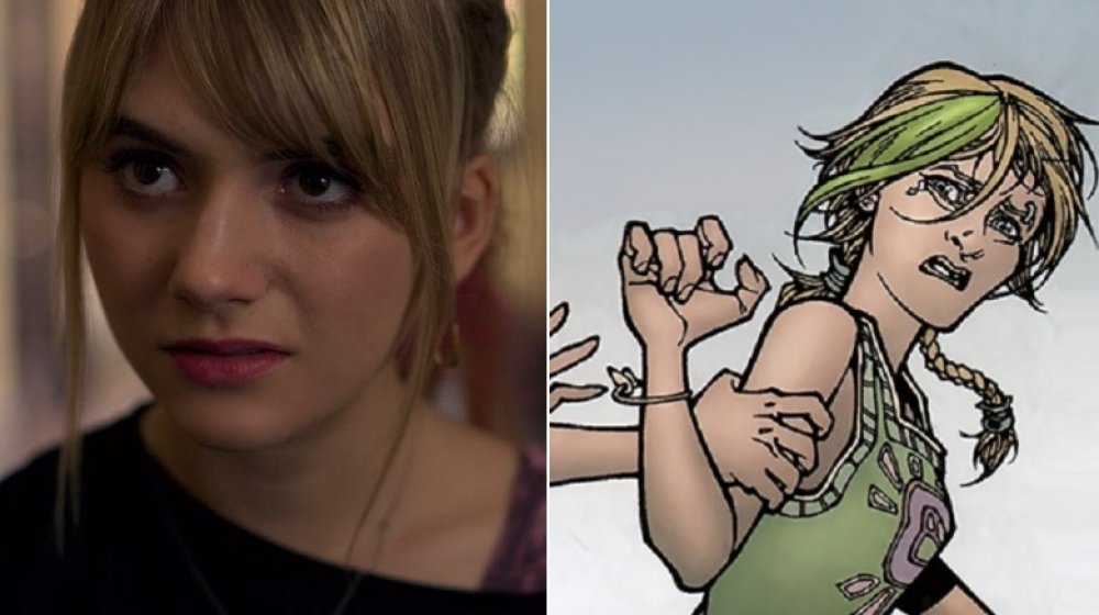 Emilia Jones as Kinsey Locke in Locke & Key