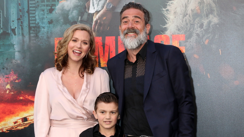 Jeffrey Dean Morgan poses with his family