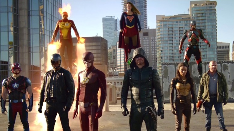 The heroes gather together in the Invasion! crossover event in Legends of Tomorrow