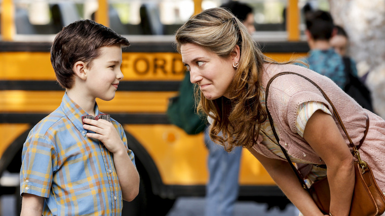 Iain Armitage as Sheldon Cooper and Zoe Perry as Mary Cooper