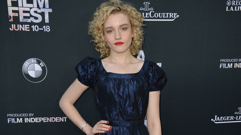 Julia Garner at event