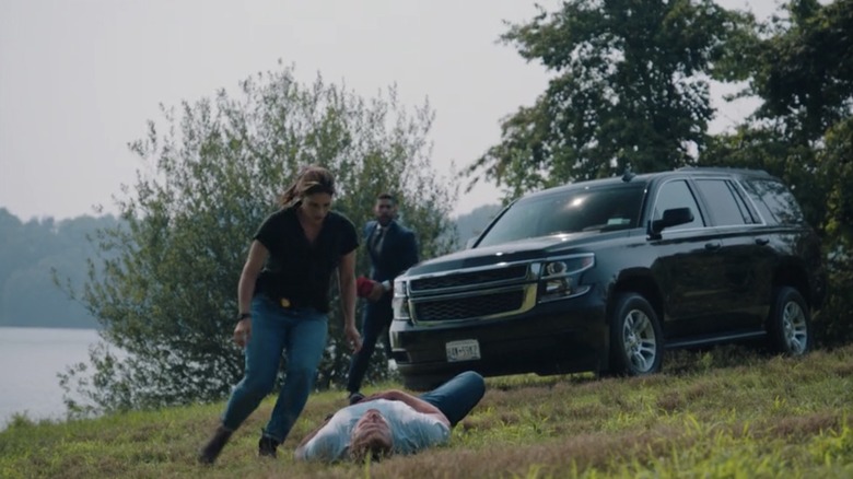 Maggie (Missy Peregrym) and OA (Zeeko Zaki) find that Kenny (Kellan Lutz) has been shot