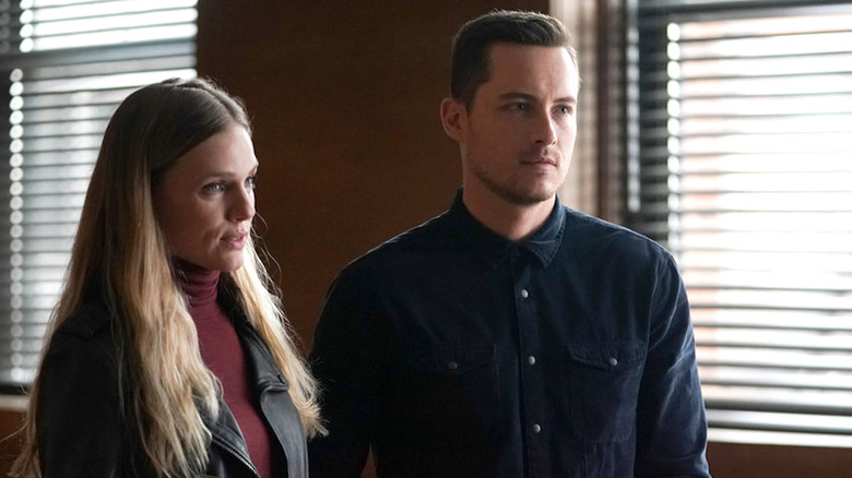 Chicago P.D. Tracy Spiridakos, Jesse Lee Soffer couple