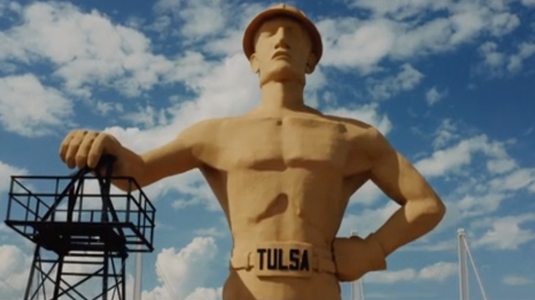 Giant statue of man in Tulsa