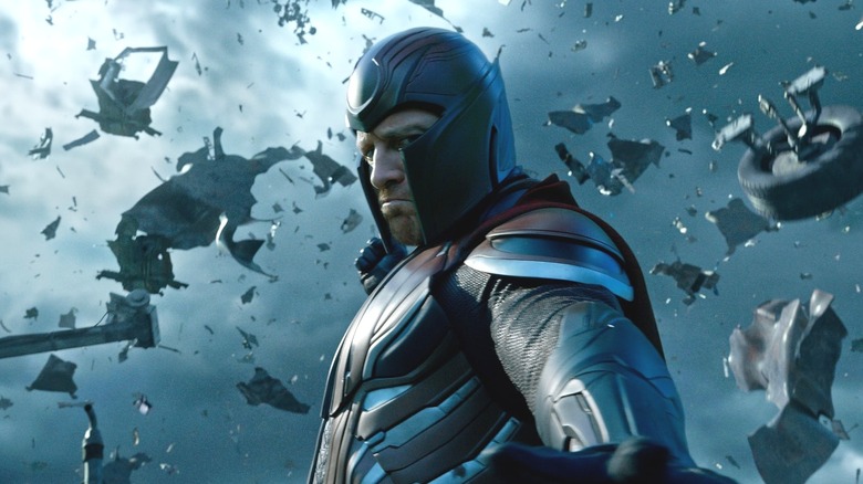 Magneto wielding his powers in X-Men: Apocalypse (2016) to send sharp pieces of metal at his opponent