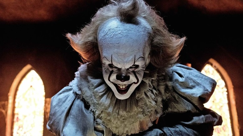 Pennywise smiling sinisterly