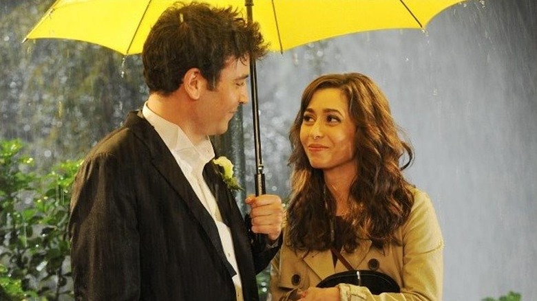 How I Met Your Mother umbrella meeting