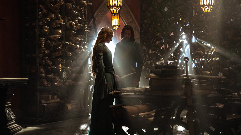 Galadriel and Elendil in a Númenórean library