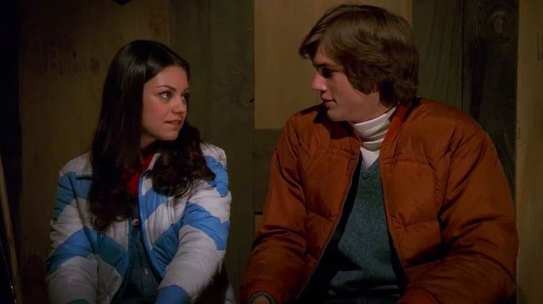 Jackie and Kelso looking at each other 