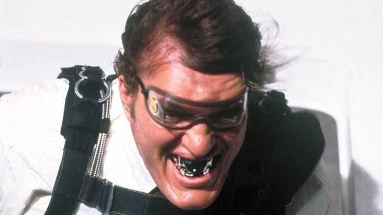 Richard Kiel skydives