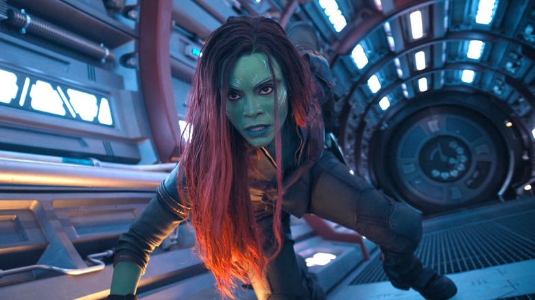 Gamora lifts herself up