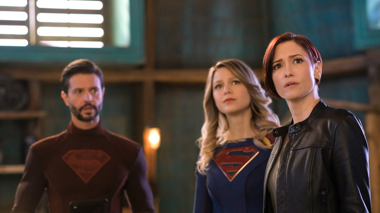 Zor-El, Supergirl, and Alex looking to the side