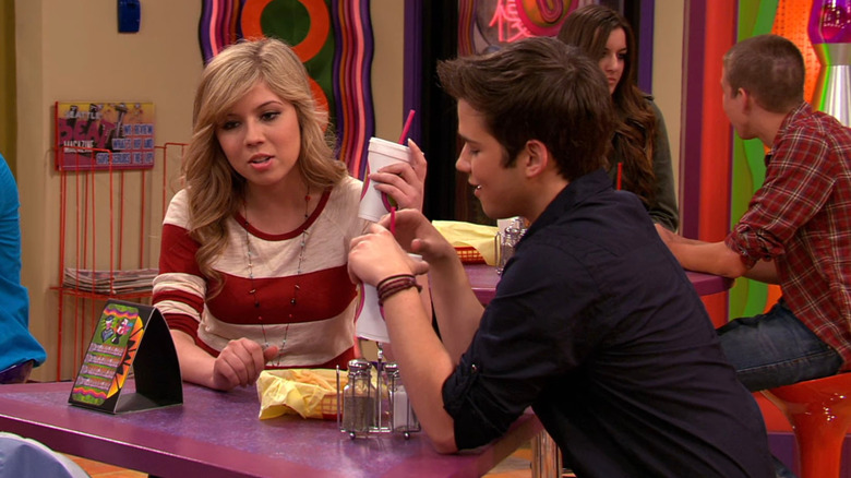 Sam and Freddy at the Groovy Smoothie