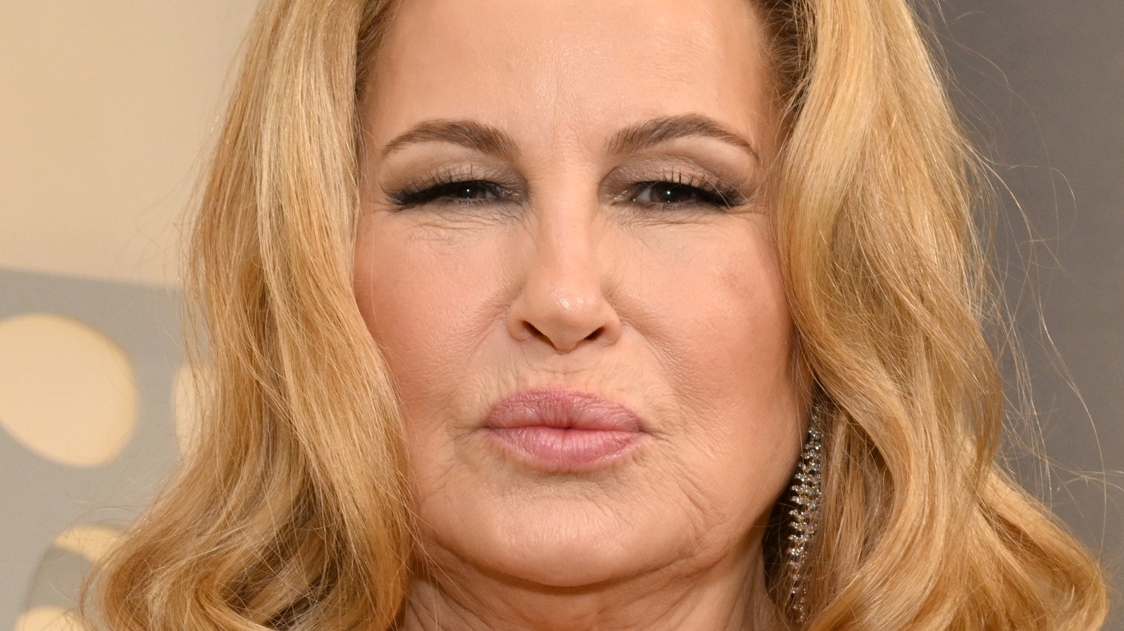 Jennifer Coolidge's Golden Globes Speech Made Mike White Cry