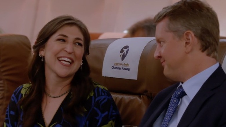 Mayim Bialik and Ken Jennings on Call Me Kat