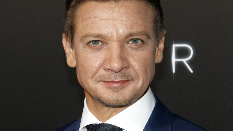 Jeremy Renner smiling