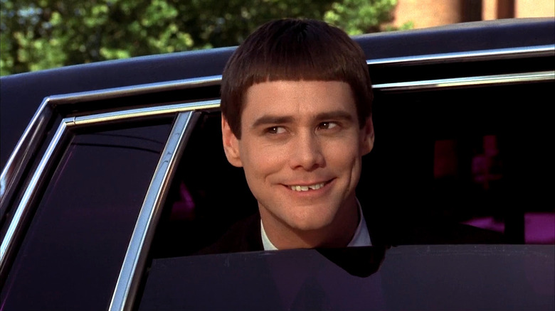 Lloyd Christmas in a limo