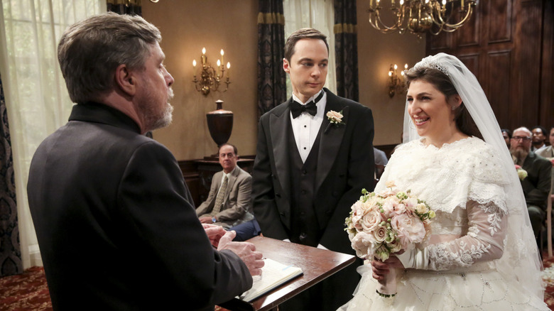 Jim Parsons marries Mayim Bialik