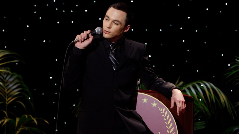 Jim Parsons gives a speech