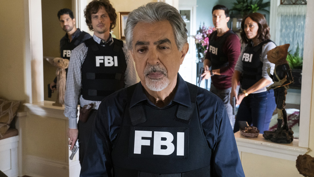 Joe Mantegna and the cast of Criminal Minds