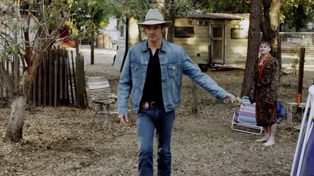 Justified episode "A Murder of Crowes" with Timothy Olyphant