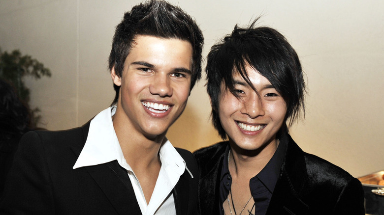 Taylor Lautner Justin Chon Twilight premiere