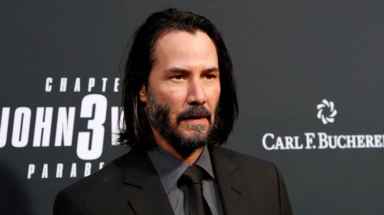 Keanu Reeves Suits Up As Deathstroke In Jaw-Dropping Batmanverse Design