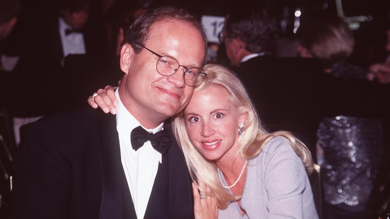 Kelsey Grammer posing with ex wife