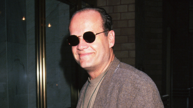 Kelsey Grammer wearing sunglasses