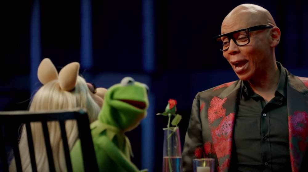 Kermit with Miss Piggy and RuPaul on Muppets Now!