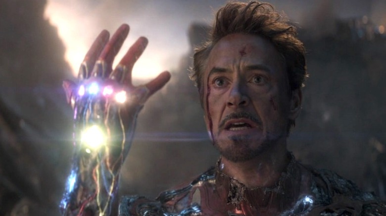 Tony Stark wears new Infinity Gauntlet