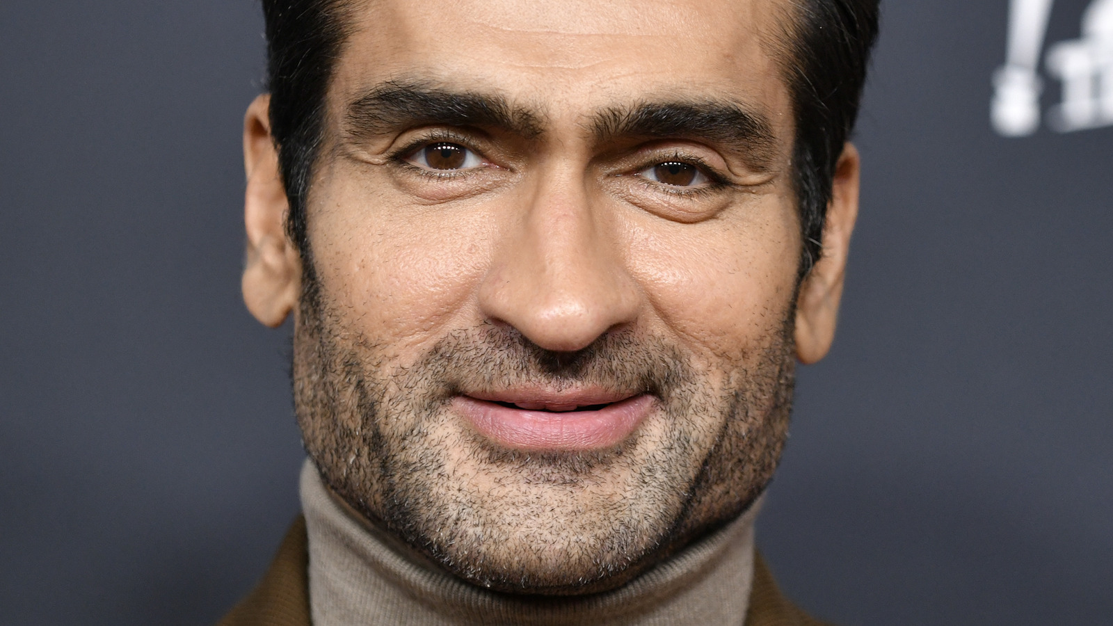 Kumail Nanjiani's Transformation For Welcome To Chippendales Literally ...