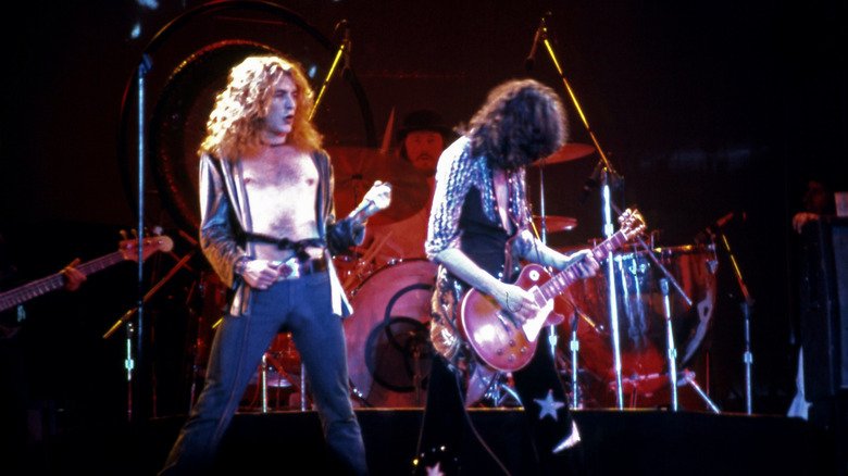 Led Zeppelin playing Nassau Coliseum 