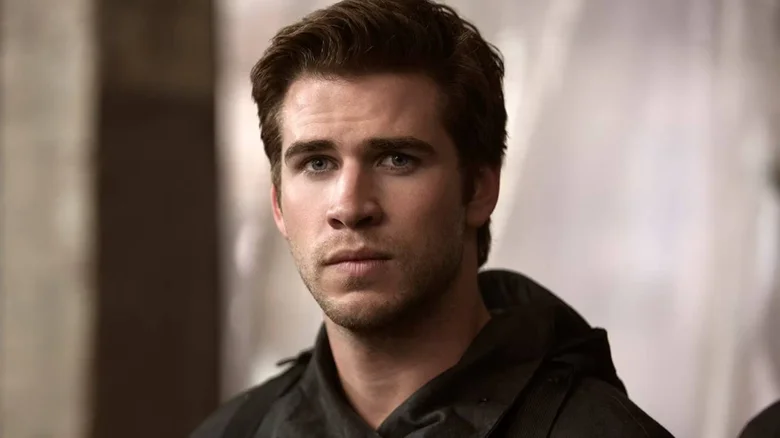 liam hemsworth's honest thoughts on kissing jennifer lawrence in the hunger games